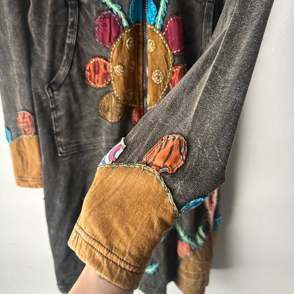 Rinsing International Long Hooded Zip Up Jacket with Colorful Floral Embroidery - Picture 4 of 7